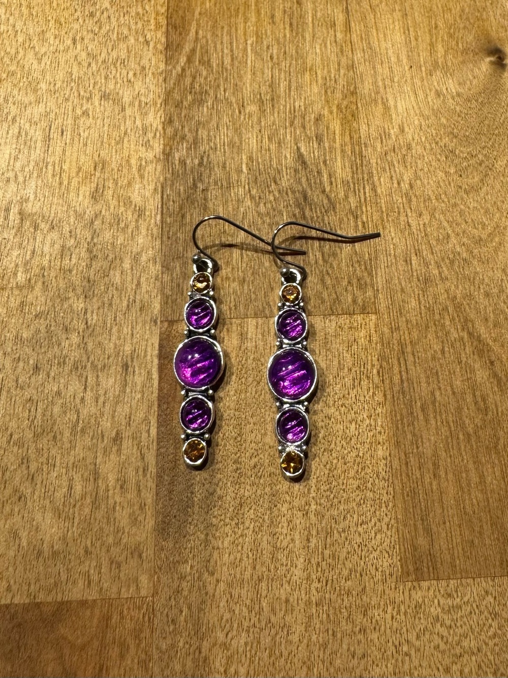 NWT Deep Pink/ Purple and Amber Silver Tone Dangle Earrings